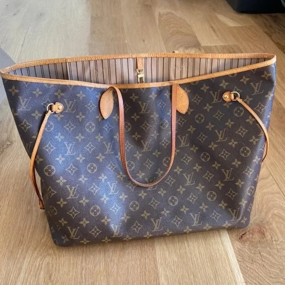 Louis Vuitton Neverfull GM - Picture 8 of 15